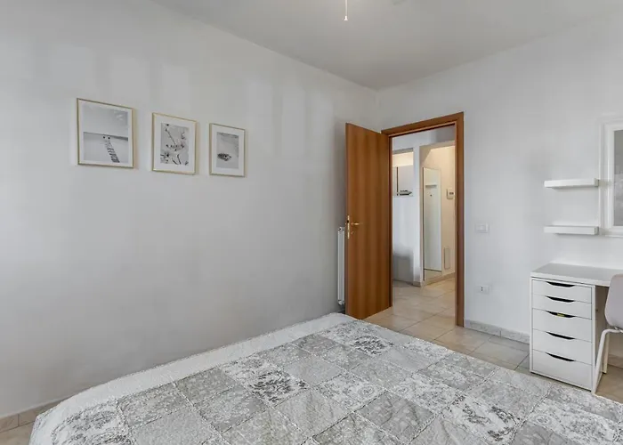 Apartment Guesthost - Modern With Wifi! Viareggio
