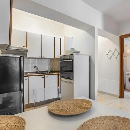 Guesthost - Modern With Wifi! Apartman Viareggio